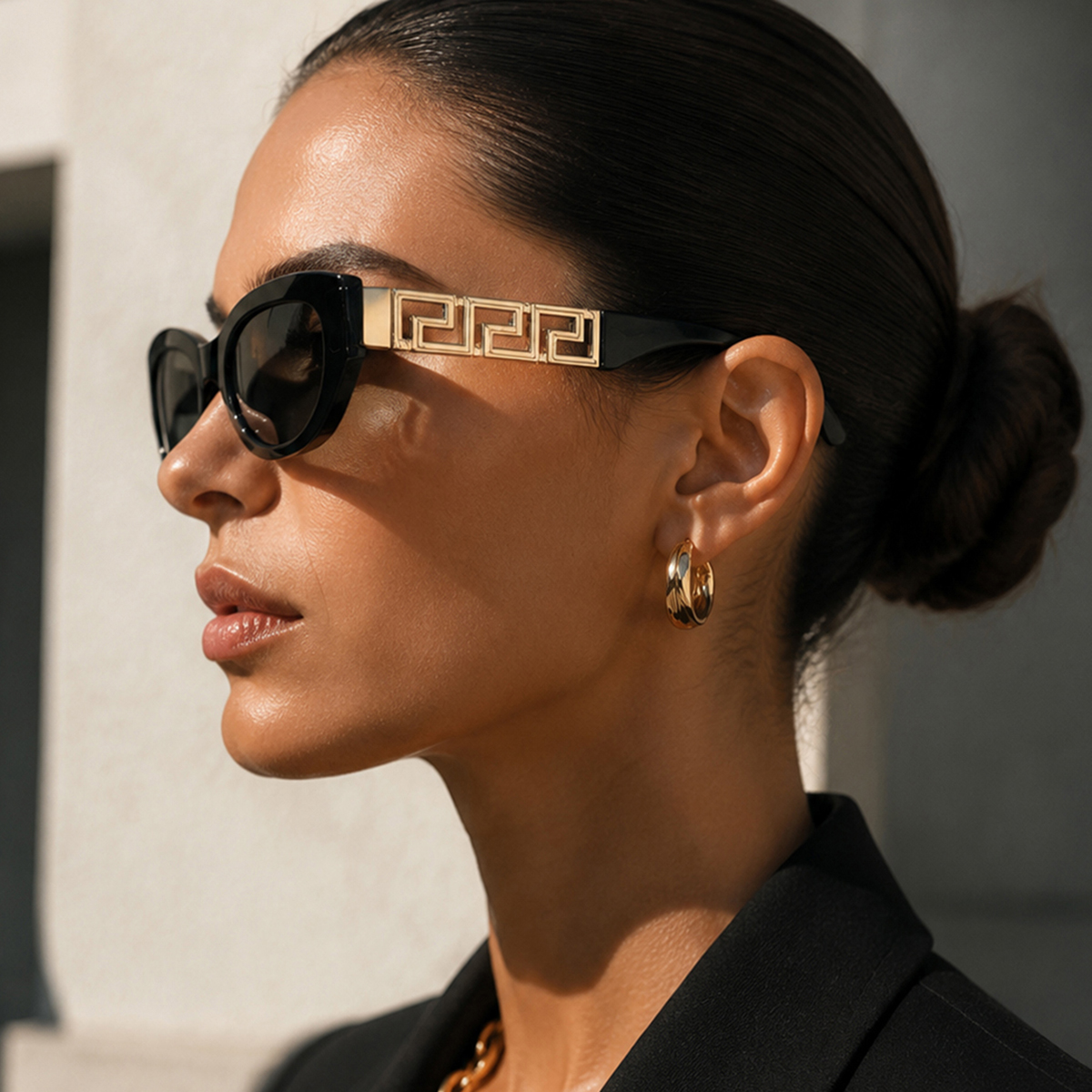 Sunglasses Cat Eye - 1 Pair of Women's Plastic Cat-Eye