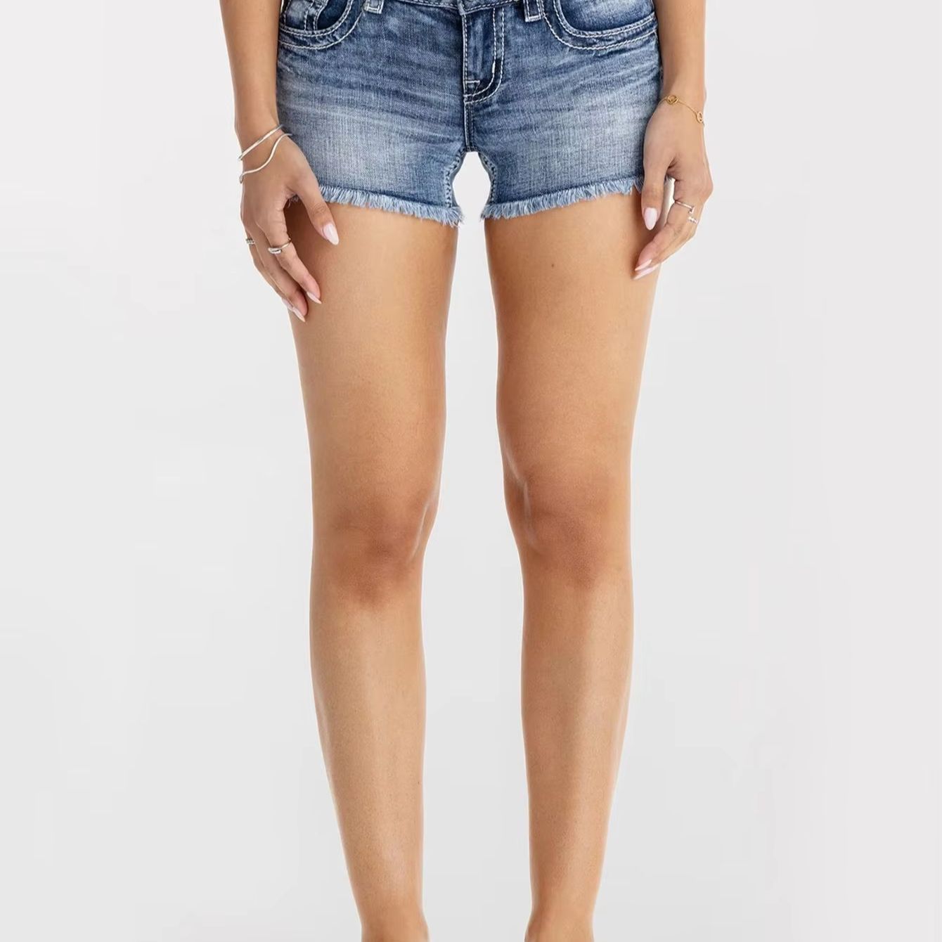 Women Clothes Butterfly Rhines - Shorts Denim Frayed บทวิจารณ์และราคา